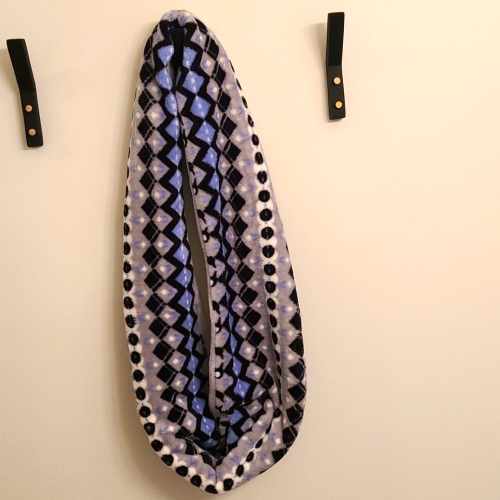 VERA BRADLEY FLEECE INFINITY SCARF